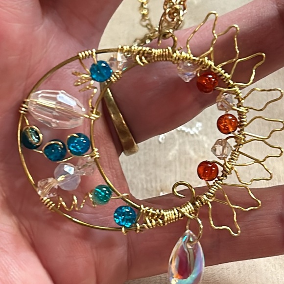 Wire-wrapped Beaded Beautiful Moon/Sun Pendant - Picture 5 of 8